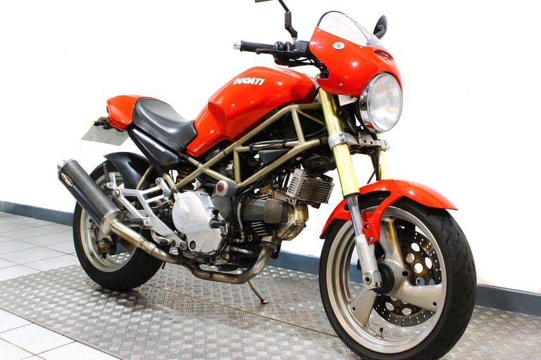 Ducati Monster 750