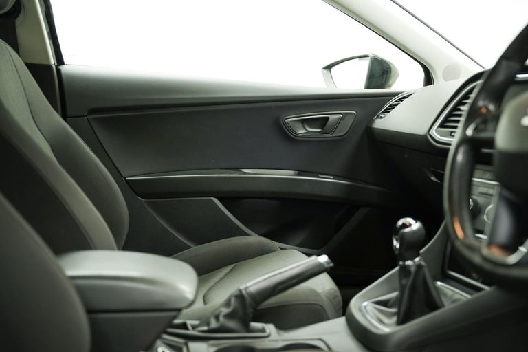 2016 SEAT Leon 1.6 TDI 110 SE 3dr [Technology Pack] HATCHBACK DIESEL Manual