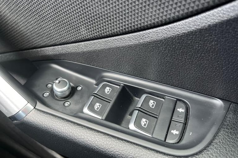 2022 Audi Q2 30 TFSI S Line 5dr, Virtual Cockpit, Audi Drive Select, Media Screen, Sat N Estate P...