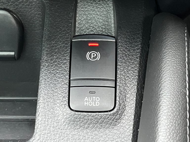 2017 Nissan Qashqai 1.5 dCi N-Connecta SUV 5dr Diesel Manual Euro 6 (s/s) (110