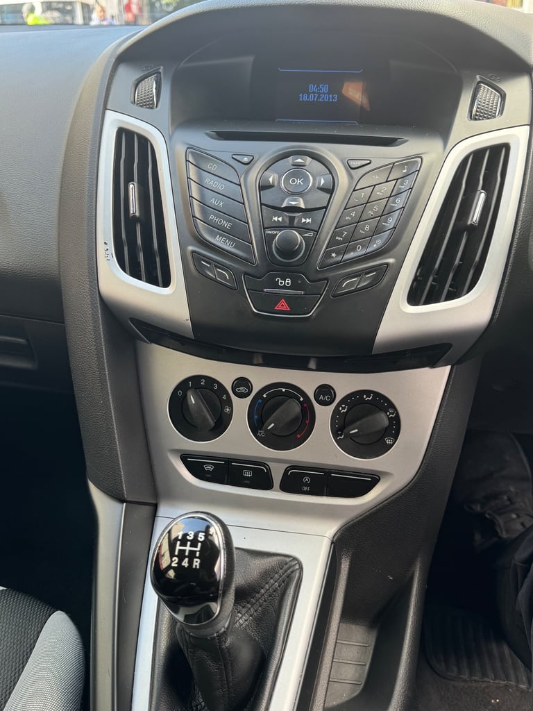 Ford, FOCUS, Hatchback, 2013, Manual, 998 (cc), 5 doors