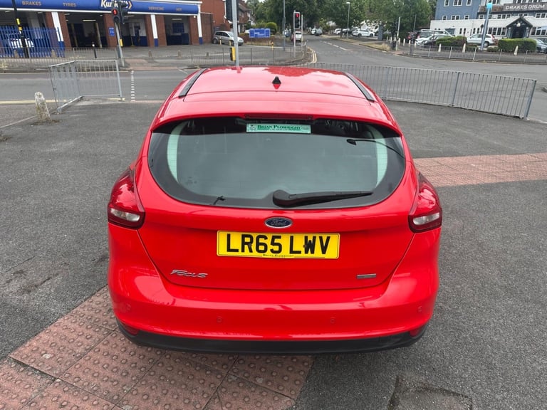 2015 Ford Focus 1.0T EcoBoost Titanium Euro 6 (s/s) 5dr HATCHBACK Petrol Manual