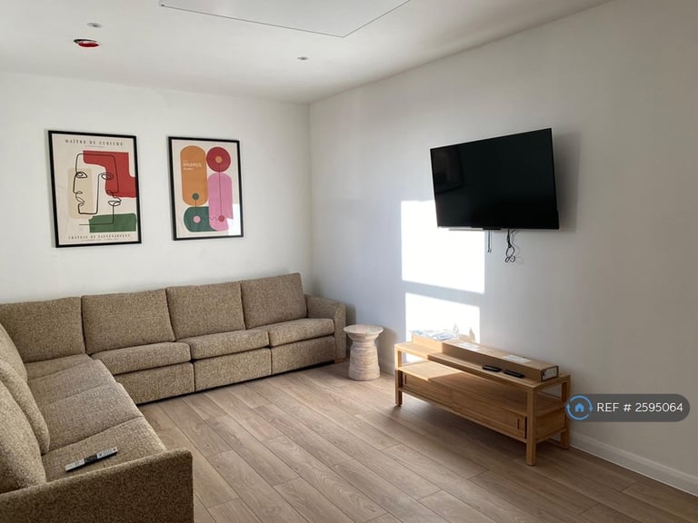 1 bedroom in Calvert Terrace, Swansea, SA1 (#2595064)