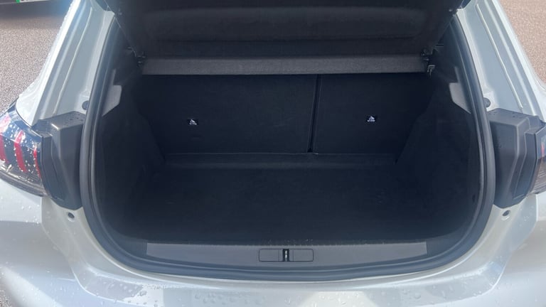 2022 Peugeot 208 1.2 PureTech 130 GT 5dr EAT8 Petrol Hatchback Hatchback Petrol Automatic