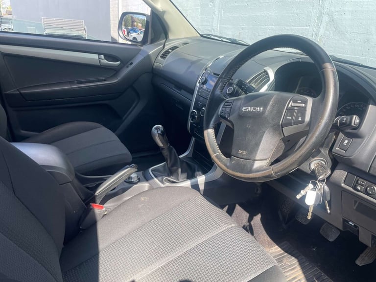 2015 Isuzu D-Max 2.5 D-Max Yukon Twin T Double Cab TD 4WD 5dr Pickup Diesel Manual