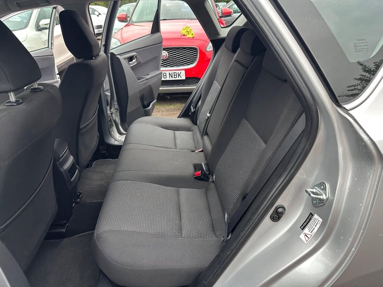  Toyota Auris 1.8 VVT-h Icon CVT Euro 5 (s/s) 5dr Petrol/Electric Hybrid Automatic