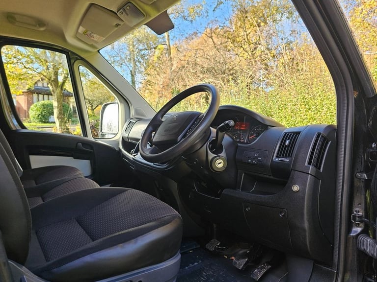 2019 Peugeot Boxer 2.0 BlueHDi 335 Professional Panel Van 5dr Diesel Manual L2 H2 Euro 6 (130  PA...
