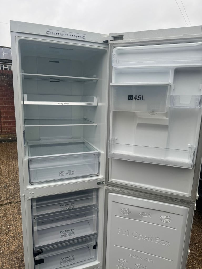 Samsung fridge freezer 
