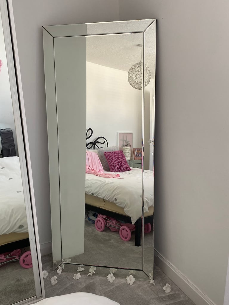 Full length mirror free stand or hang on wall