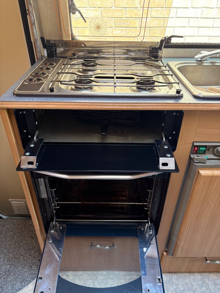 Peugeot, BOXER 320 LWB, 2000, 2446 (cc), full years MOT