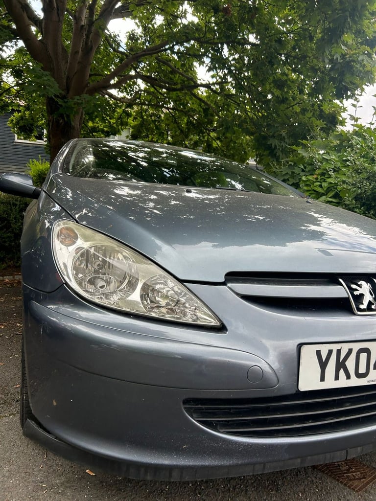 Peugeot, 307, Convertible, 2004, Manual, 1997 (cc),2 doors - Image 3