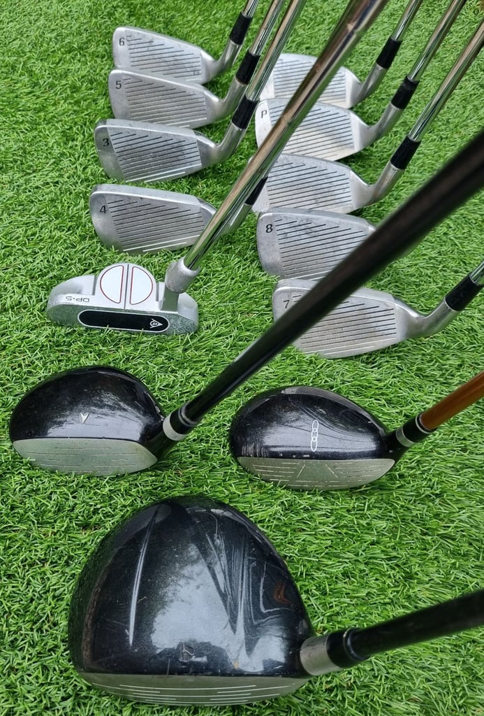 Taylor Made, Nike, Benross, Ben Sayers, Royal 3-SW, Dunlop putter, NIKE stand-bag & EXTRA's