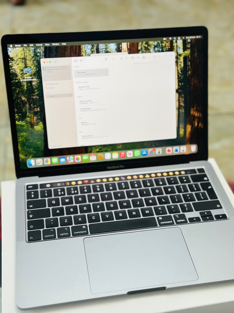 2020 MACBOOK PRO 13 INCH WITH TOUCH BAR & TOUCH ID