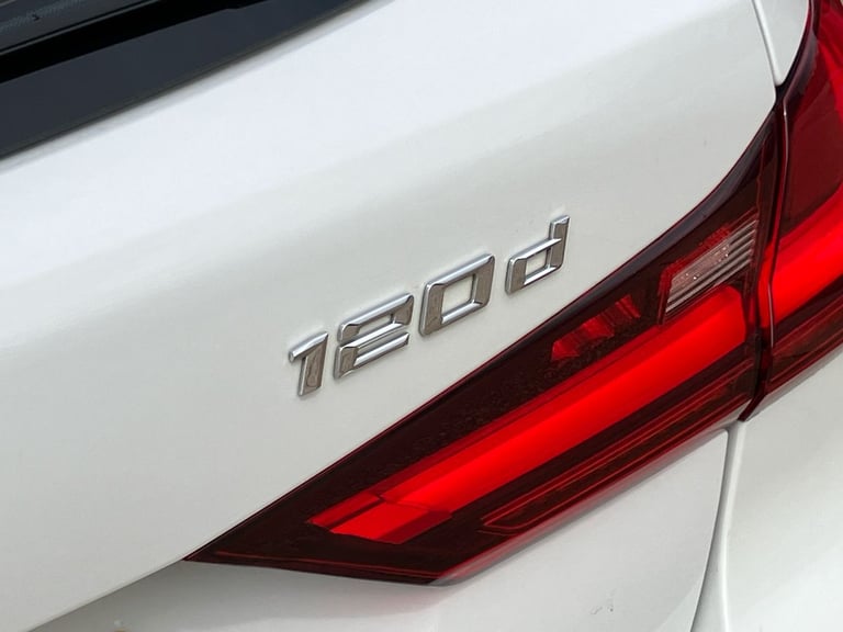 2020 BMW 1 Series 120d xDrive M Sport 5dr Step Auto Hatchback DIESEL Automatic