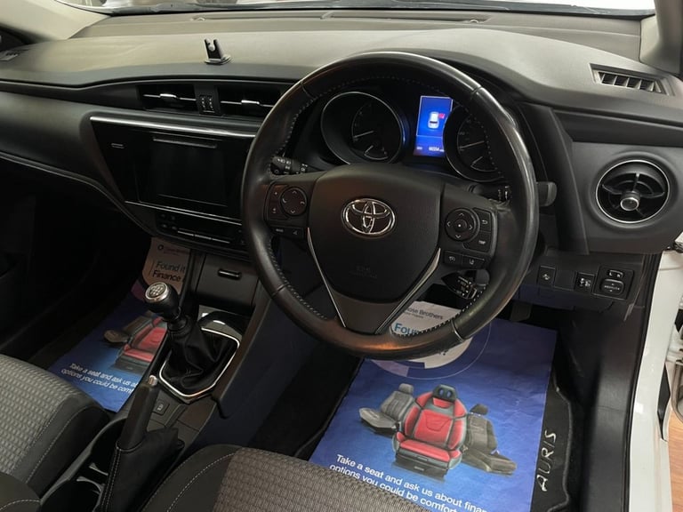 2017 Toyota Auris 1.2T Design TSS 5dr HATCHBACK PETROL Manual
