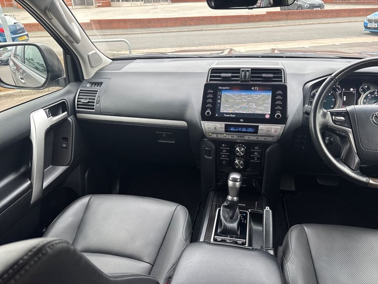 2022 Toyota Land Cruiser 2.8 D-4D 204 Invincible 5dr Auto 7 Seats Station Wagon DIESEL Automatic