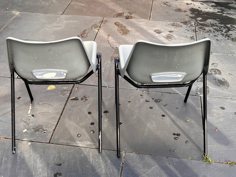 2 Grey chairs