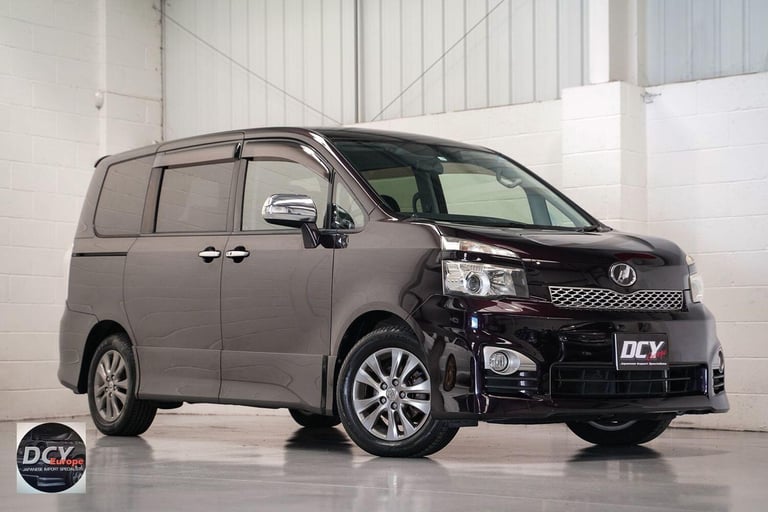 image for TOYOTA VOXY - NOAH 2.0l PETROL, Black Auto Petrol, 2011