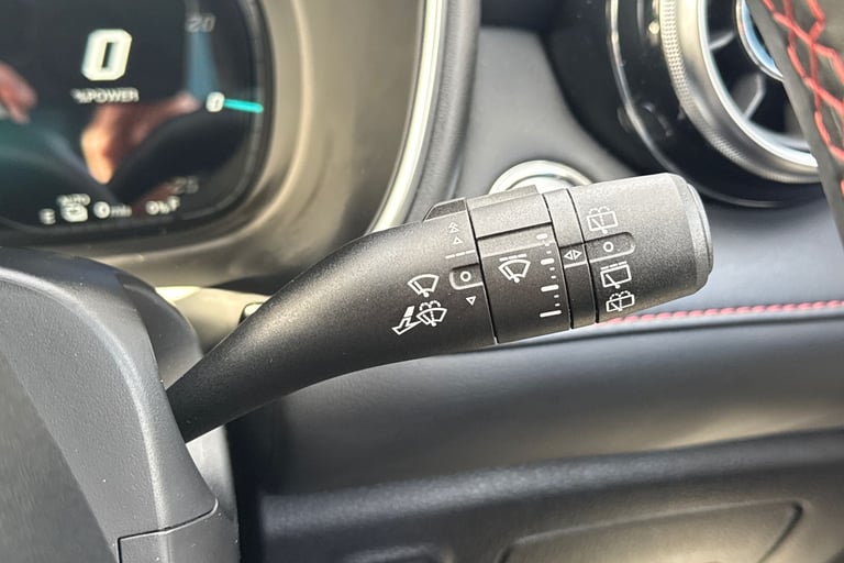 2023 MG MG HS 103408 Hatchback Automatic