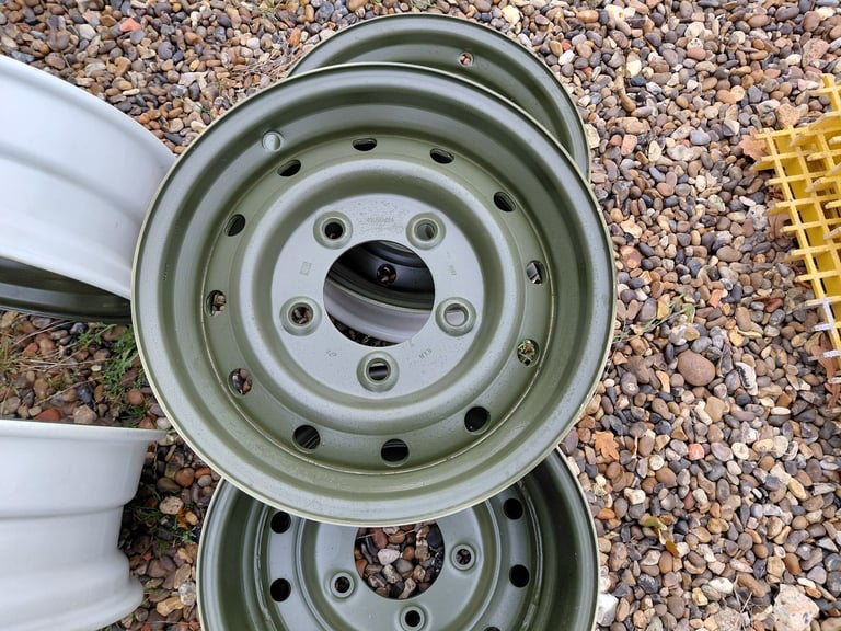 image for Genuine Land Rover Wolf Wheels Set