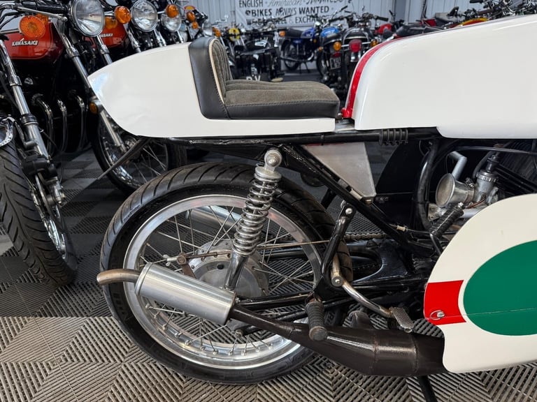 1982 YAMAHA RS200, CAFE RACER, lovely bike, px welcome 