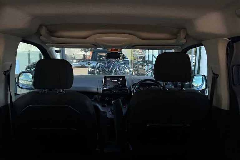 2022 Vauxhall Combo Life 1.5 TURBO D SE 5DR [7 SEAT] MPV Diesel Manual