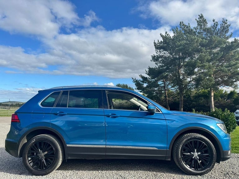 VOLKSWAGEN TIGUAN 2.0 TDI BlueMotion Tech SE Navigation 2016