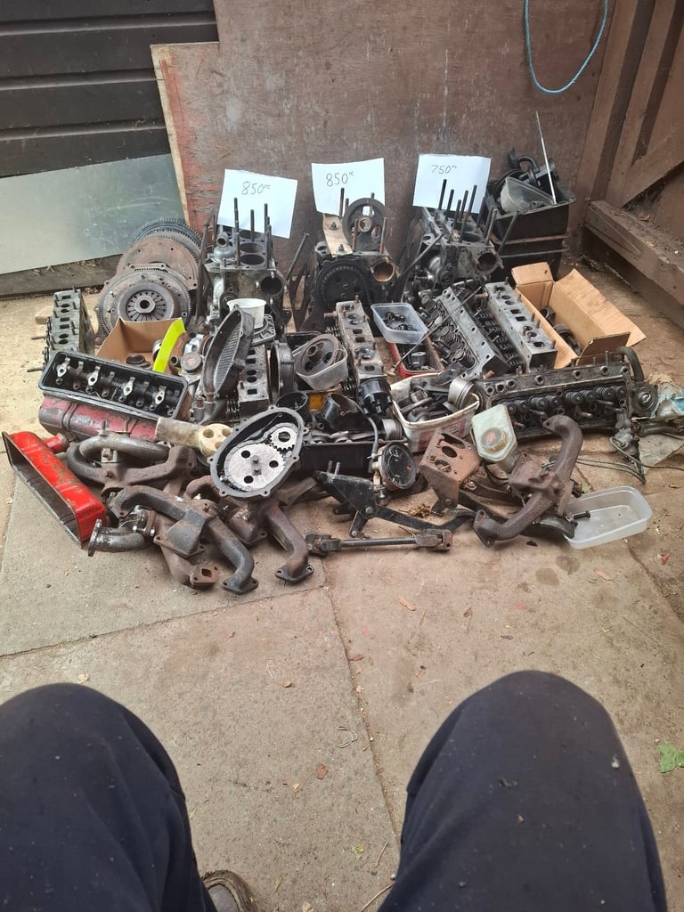 image for Reliant engine parts