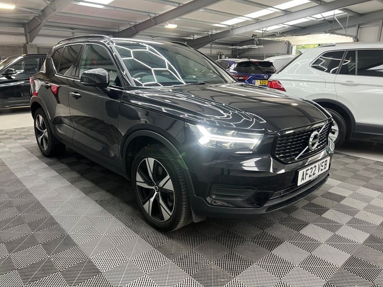 2022 Volvo XC40 1.5h T5 Twin Engine Recharge 10.7kWh R-Design SUV 5dr Petrol Plug-in Hybrid ESTAT...