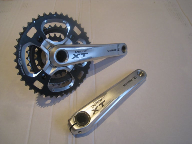 image for DEORE XT m770 crank set - shimano hollowtech 2 - , + can be posted 