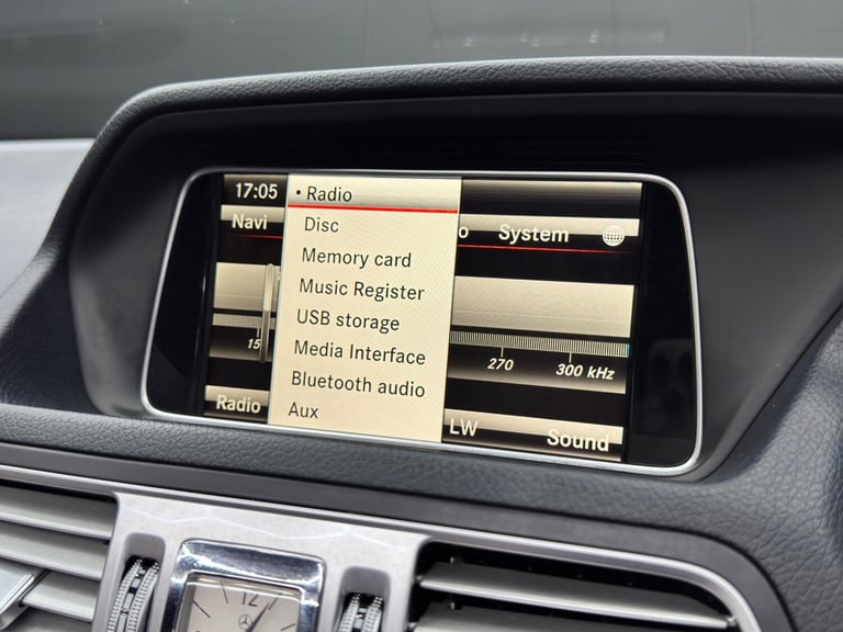 2013 Mercedes-Benz E-Class 3.0 E350d V6 BlueTEC AMG Sport Cabriolet G-Tronic+ Euro 6 (s/s) 2dr CO...