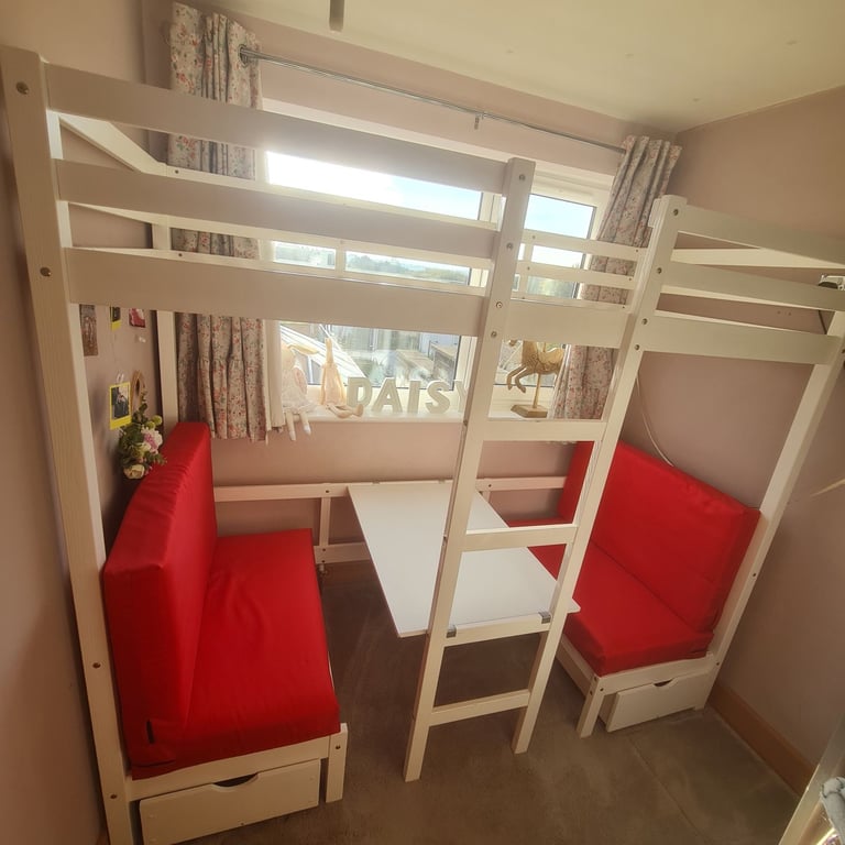 Noa & Nani High Sleeper Cabin Bed with Underseating Area and Storage Drawers, Very Good Condition 
