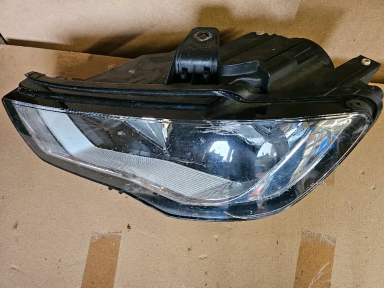 image for AUDI A3 8V HEADLIGHT PASSENGER SIDE  