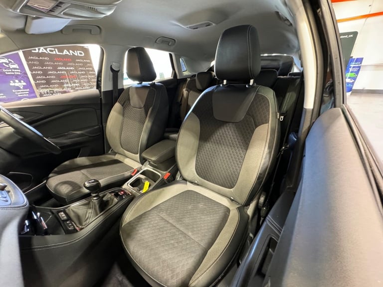 2018 Vauxhall Grandland X 1.5 Turbo D BlueInjection Sport Nav Euro 6 (s/s) 5dr HATCHBACK Diesel M...