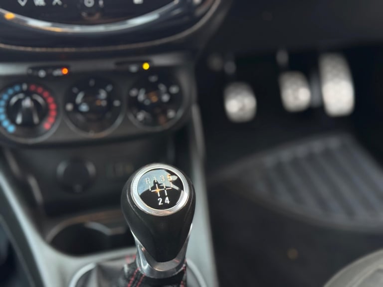 2015 Vauxhall Corsa 1.4 ecoFLEX SRi 5dr HATCHBACK Petrol Manual