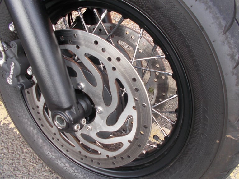 2017 TRIUMPH BONNEVILLE BOBBER