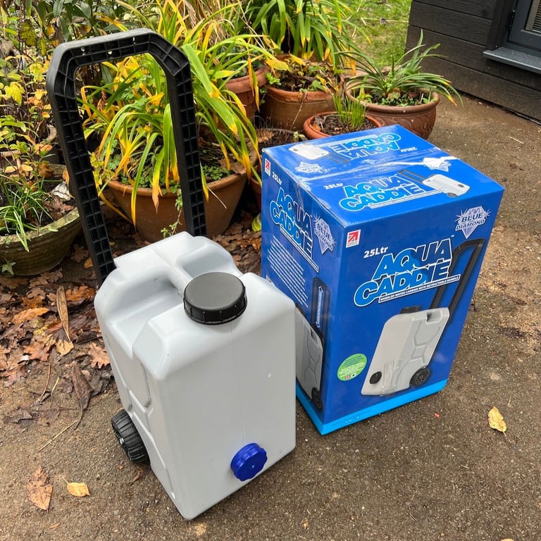 Blue Diamond Aqua Caddie 25L Water Carrier Hog On Wheels