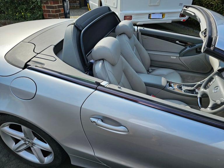Mercedes-Benz, SL SERIES, Convertible, 2005, Semi-Auto, 3724 (cc), 2 doors