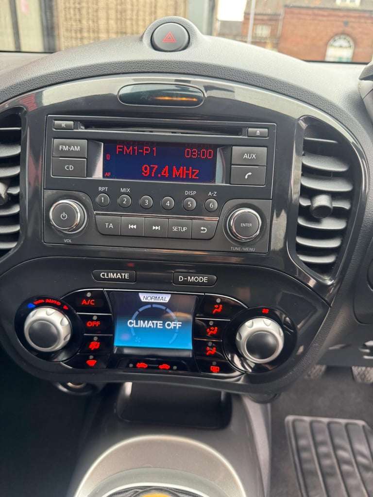 2011 Nissan Juke 1.6 Acenta Euro 5 5dr HATCHBACK Petrol Manual