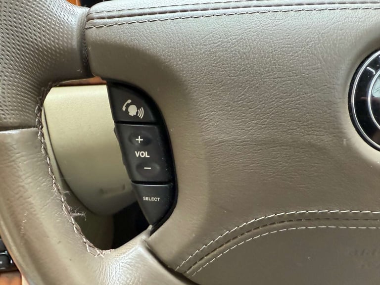 2007 Jaguar XJ 2.7 XJ Executive TDVi Auto 4dr Saloon Diesel Automatic