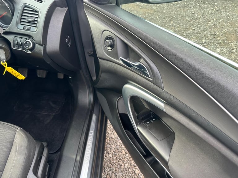 VAUXHALL INSIGNIA 2.0 CDTi Exclusiv 2008