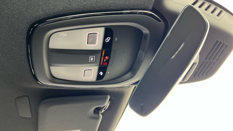 2025 Volvo XC40 Black Edition Plus, B3 Mild hybrid, Petrol (Rear Camera, BLIS) Estate Petrol Auto...