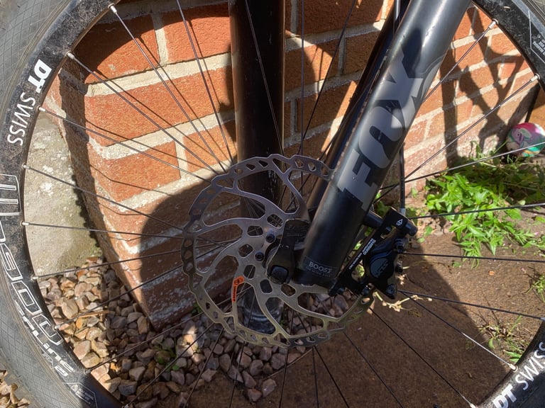 YT Jeffsy mountain bike 