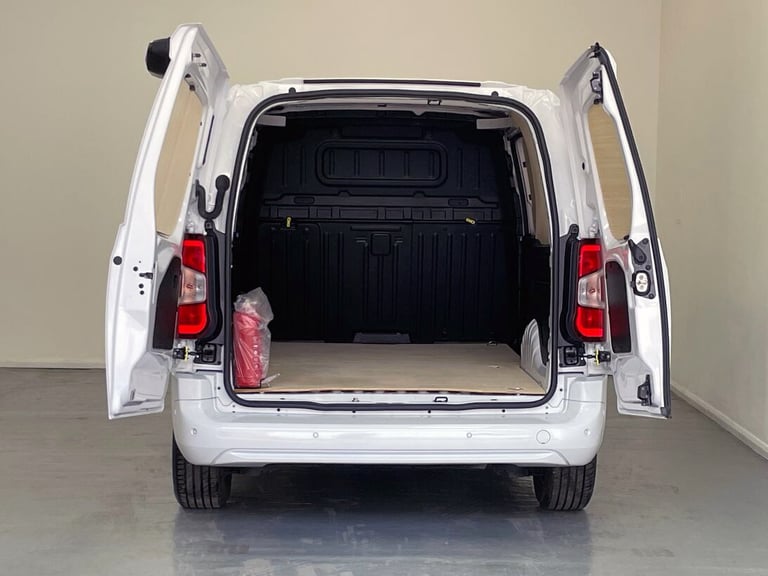 2024 Peugeot Partner 1.5 BlueHDi 100 Asphalt Van Light Van Diesel Manual