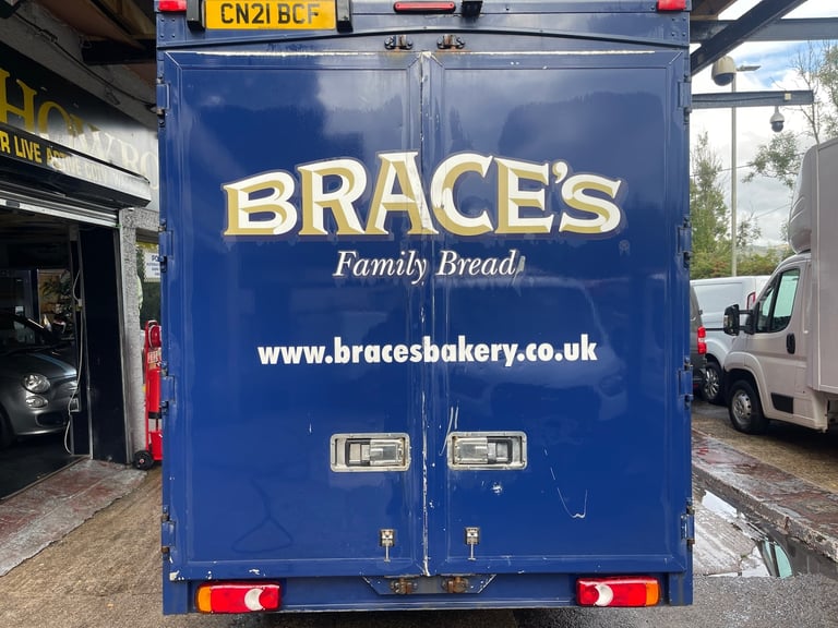 2021 Peugeot Boxer 2.2 BlueHDi  165ps Plus XLWB LOW LOADER LUTON Dropwell Luton Diesel Manual