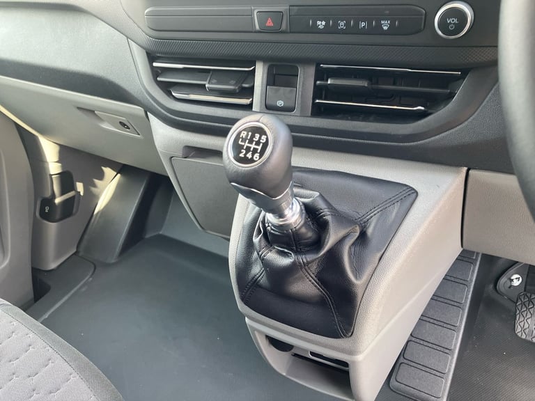 2025 Ford Transit Custom Transit Custom Limited 320 L1 2.0L EcoBlue 136PS FWD 6 Speed Manual Van ...