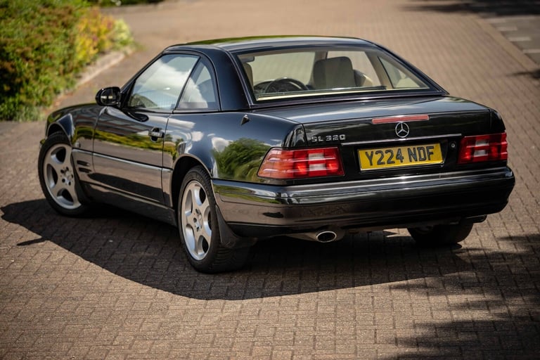 2001 Mercedes-Benz SL 320 V6 2dr Auto CONVERTIBLE Petrol Automatic