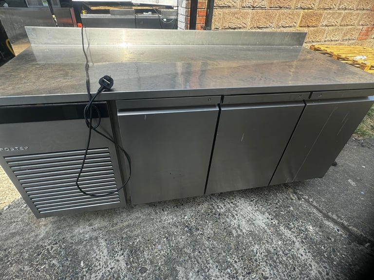 Commercial undercounter foster fridge 3 doors bench counter cafe shop restaurant 