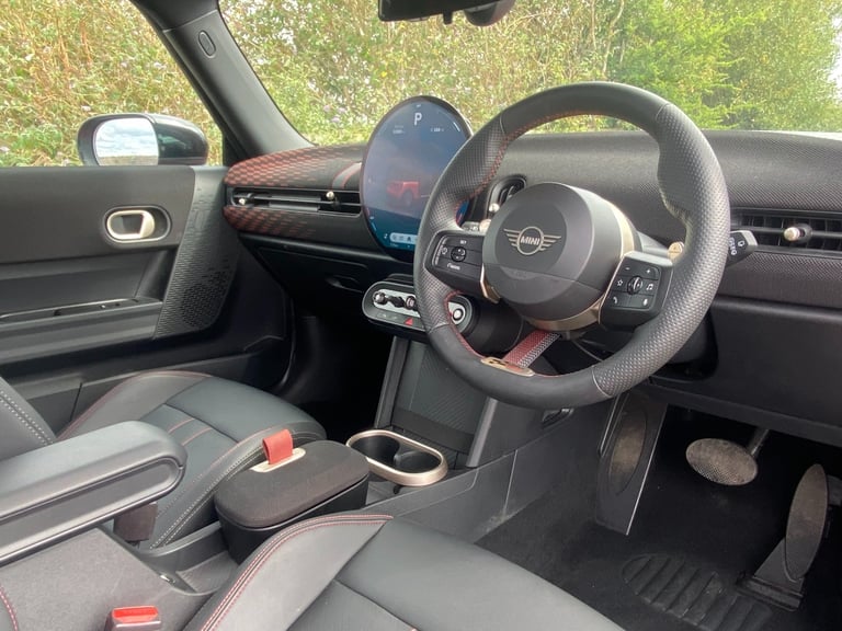 2024 MINI Cooper 1.5 C Sport Auto 3dr - OLED Infotainment Screen &amp; Rear Camera &amp; CarPlay ...