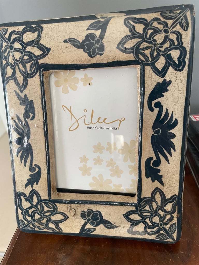 image for Ceramic Handcrafted Floral Photo Frame
